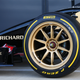 Illustration for article titled These 18-Inch Wheels Look Wild On The Lotus F1 Car